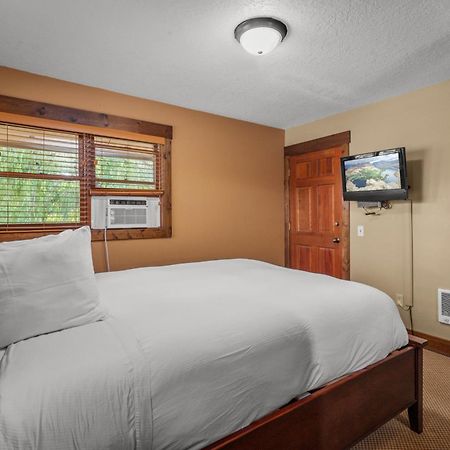 Duck Inn Lodge Whitefish Exteriér fotografie